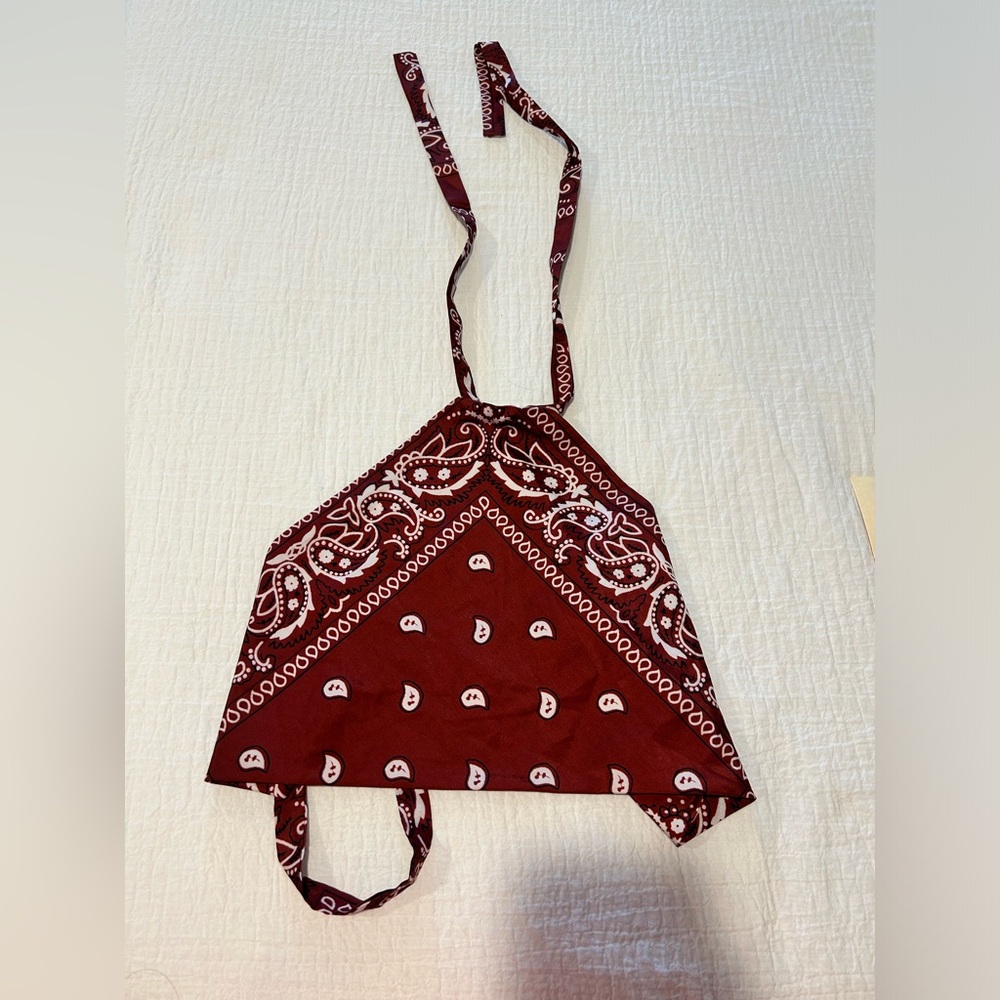 bandanna crop top